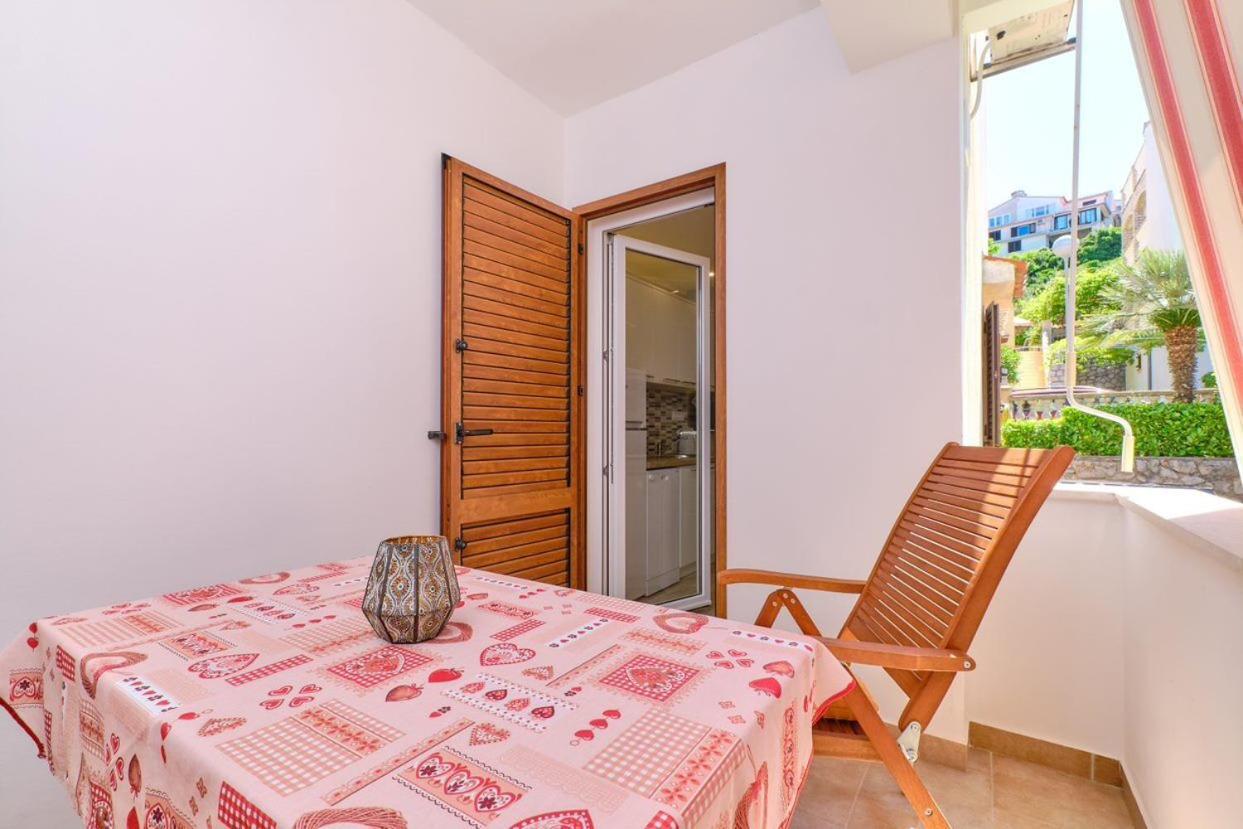 Apartments Enna Mali Losinj Luaran gambar