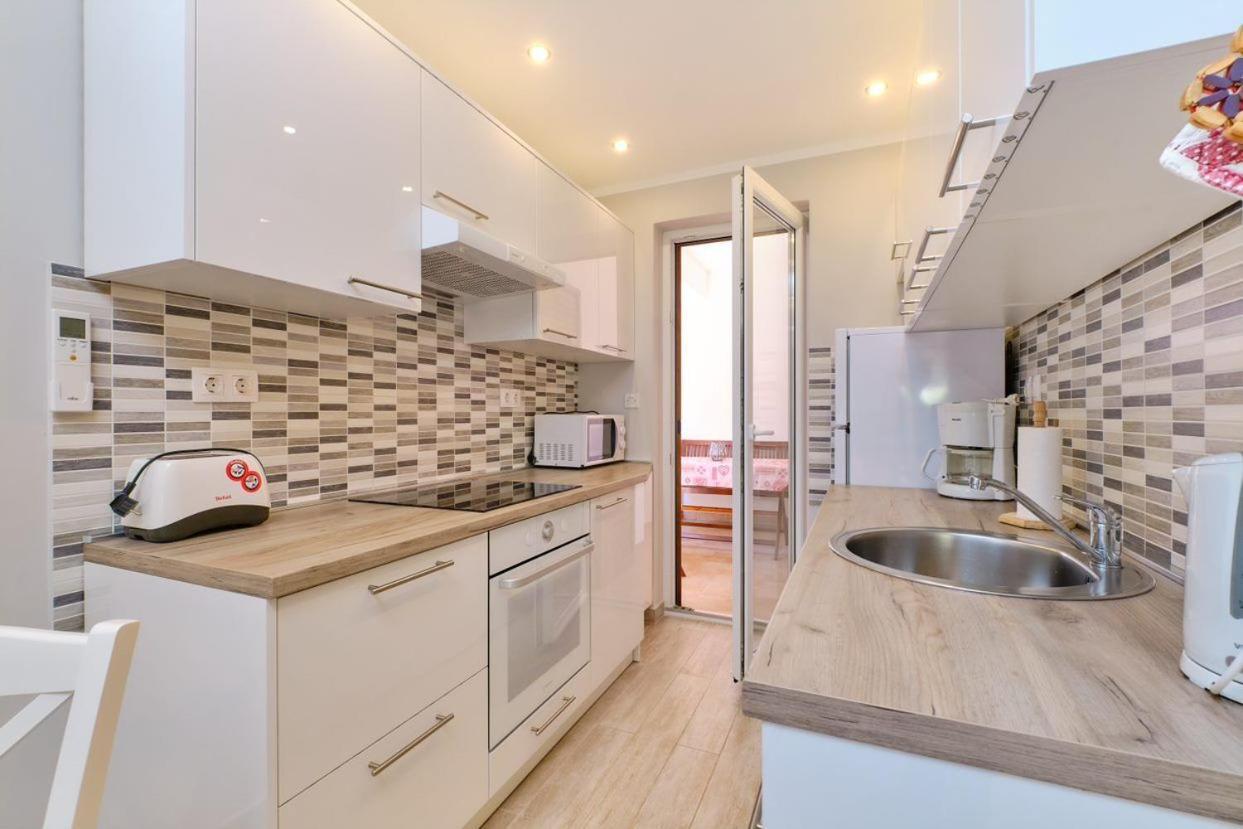 Apartments Enna Mali Losinj Luaran gambar