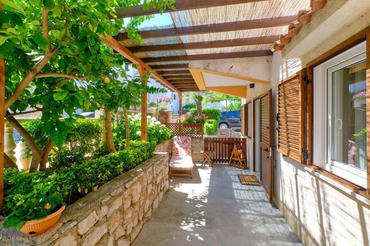 Apartments Enna Mali Losinj Luaran gambar