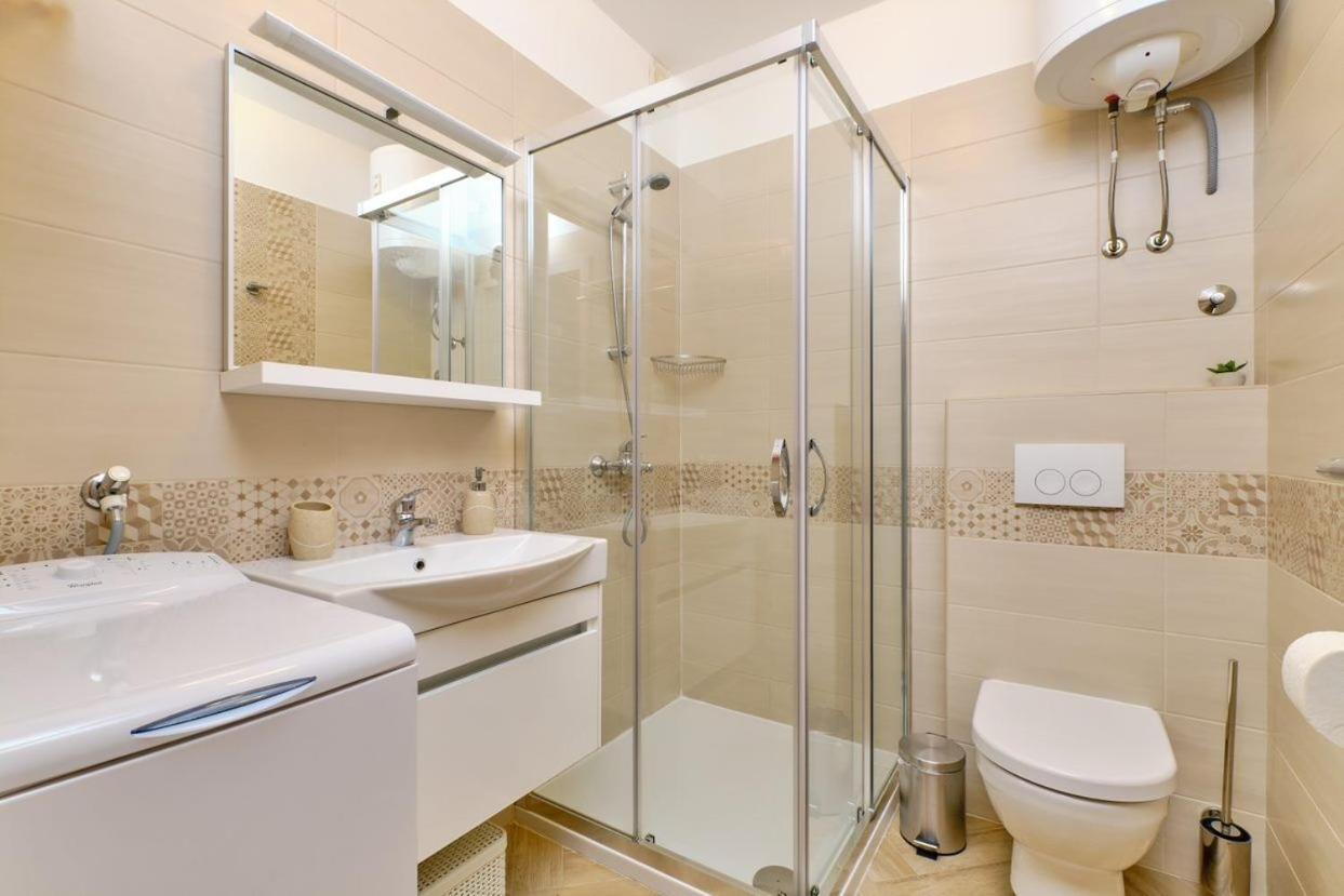 Apartments Enna Mali Losinj Luaran gambar