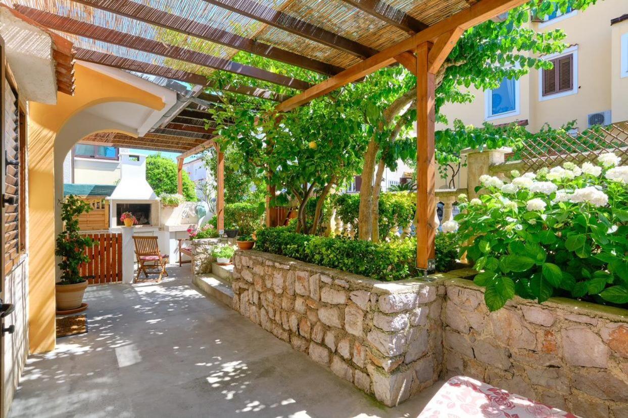 Apartments Enna Mali Losinj Luaran gambar