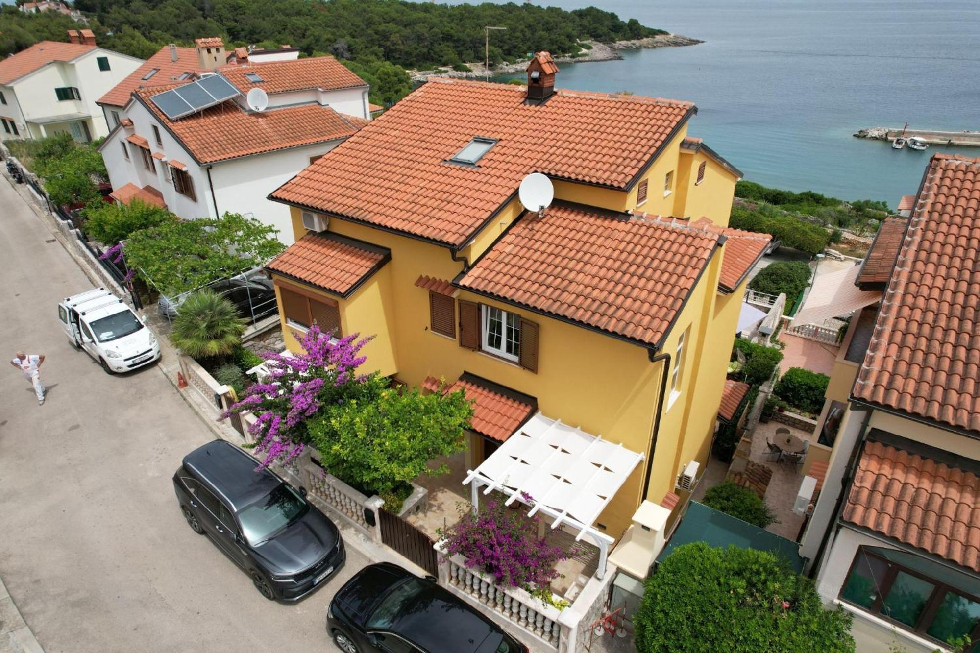 Apartments Enna Mali Losinj Luaran gambar